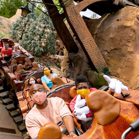Disney'S Animal Kingdom Lodge Four Corners Екстериор снимка